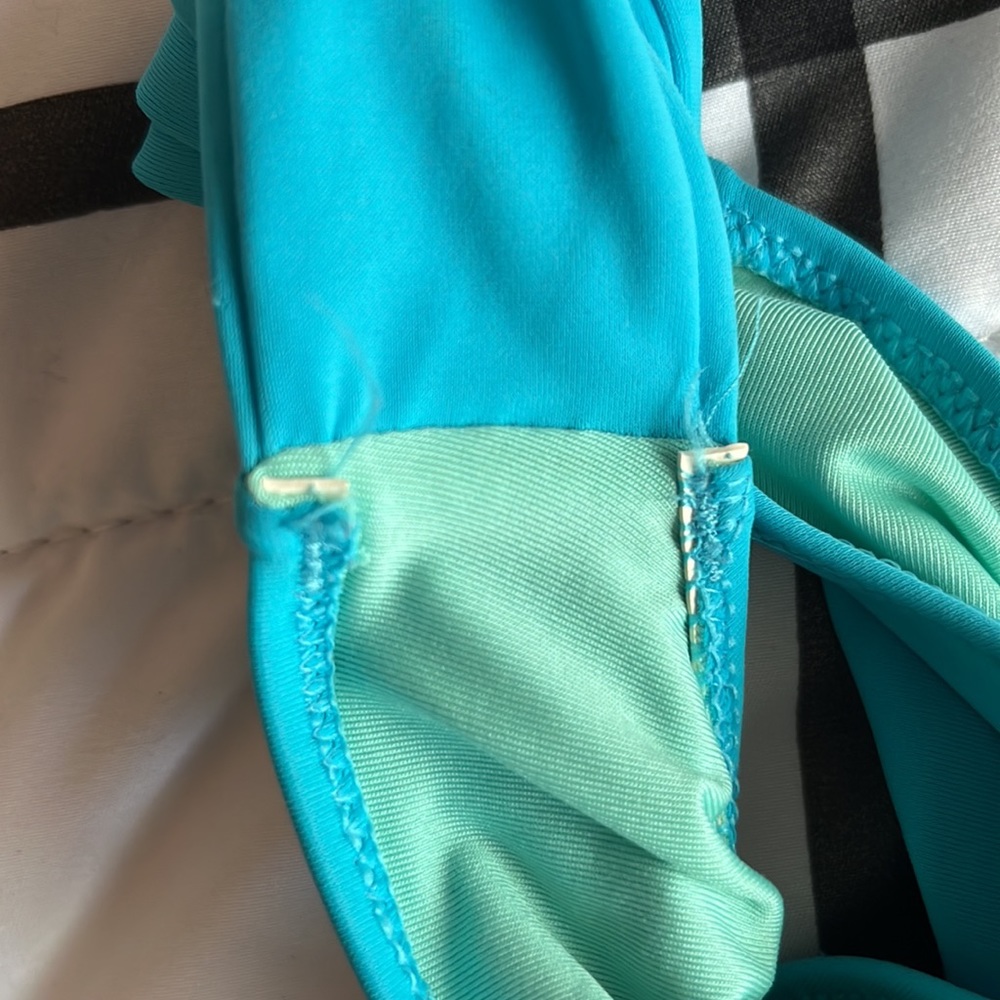 Victorias Secret Cheeky Bikini Bottoms - Picture 3 of 4